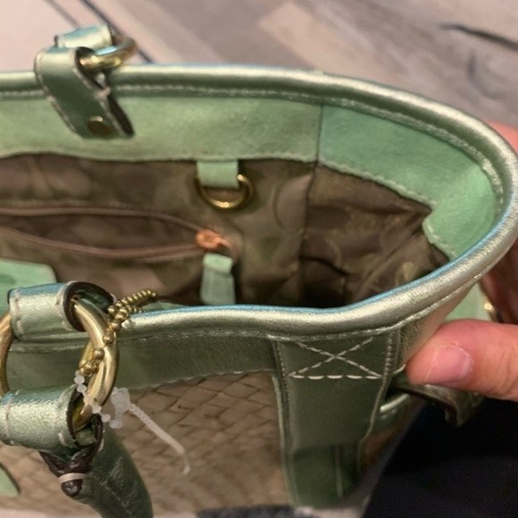 Mettalic green woven woven rattan and suede hand bag mo4k-4433 - Picture 4 of 9